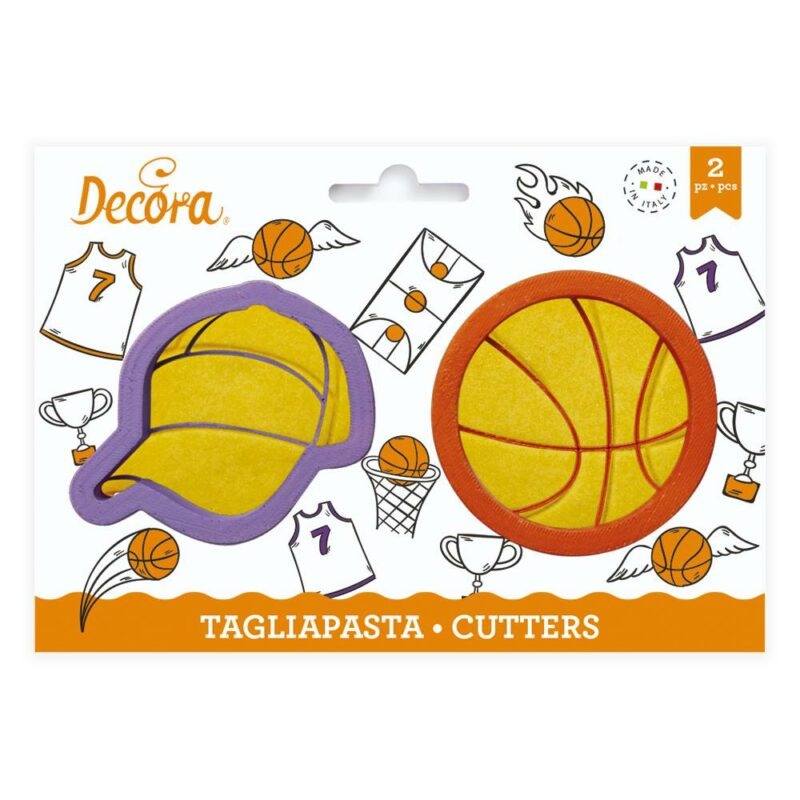 Vykrajovátka basketbalový míč a čepice Decora
